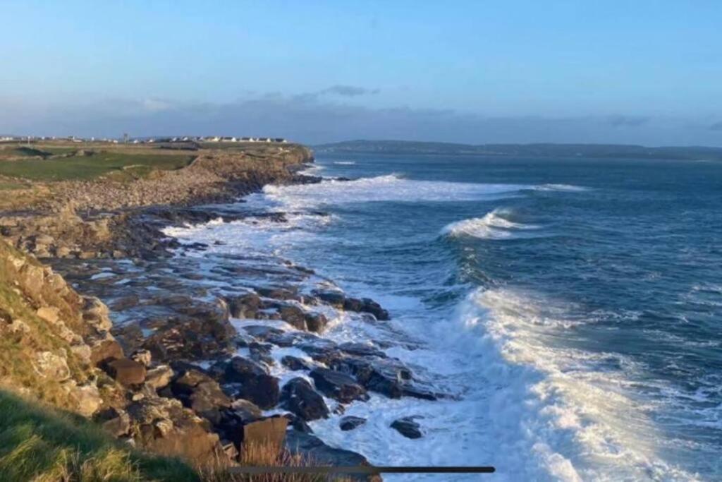 Elegant Lahinch/ Liscannor Cottage 3B 3Br المظهر الخارجي الصورة